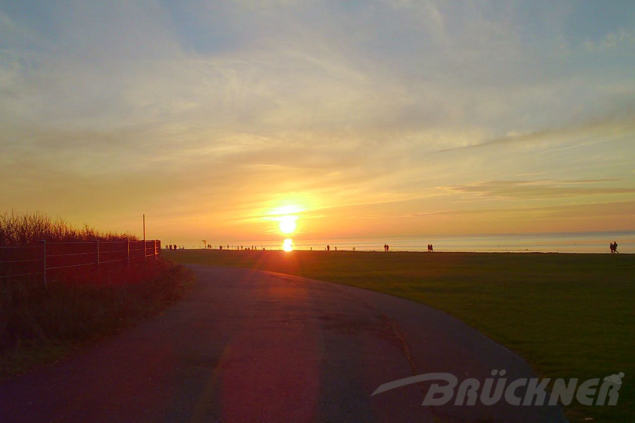 Norddeich im Sonnenuntergang