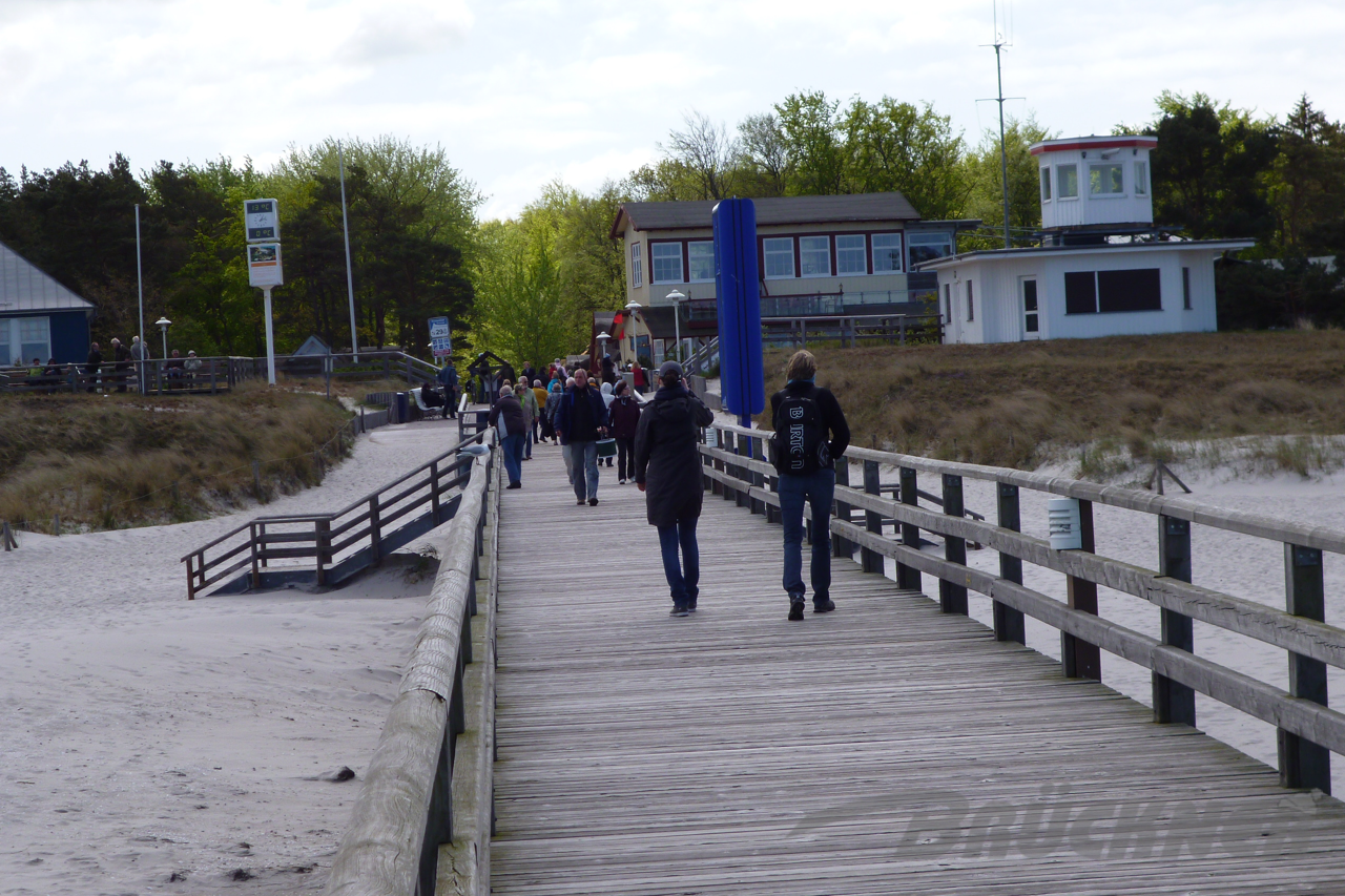 Auf der Prerower Seebrücke