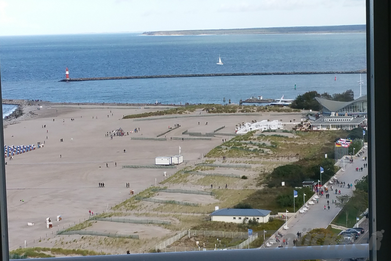 Warnemünde, Blick vom Hotel Neptun